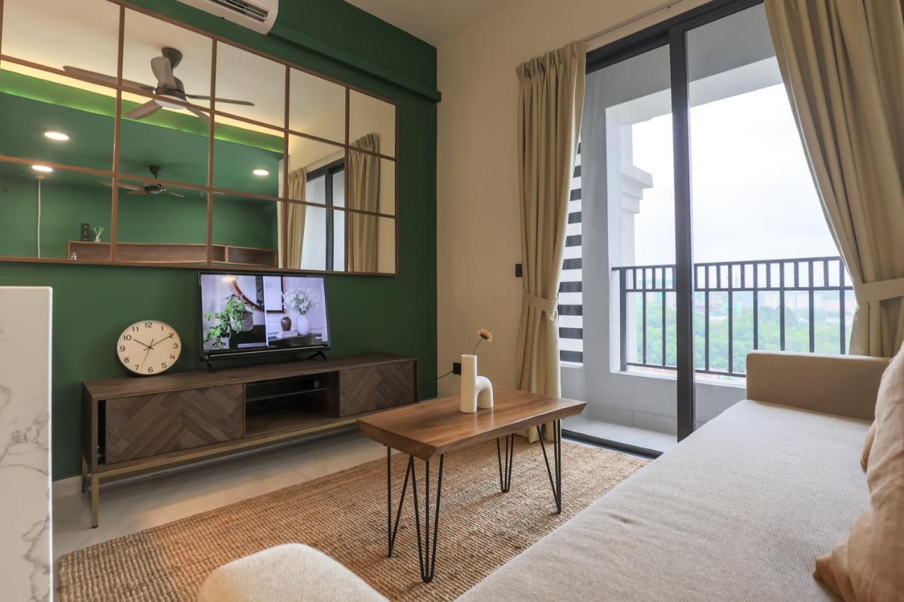 Peaceful Studio W Pool For 3 Pax - Сери Кембанган Екстериор снимка